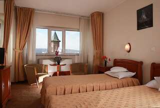 Отель Hotel Moldova Яссы Двухместный номер с 1 кроватью или 2 отдельными кроватями, вид на дворец-4